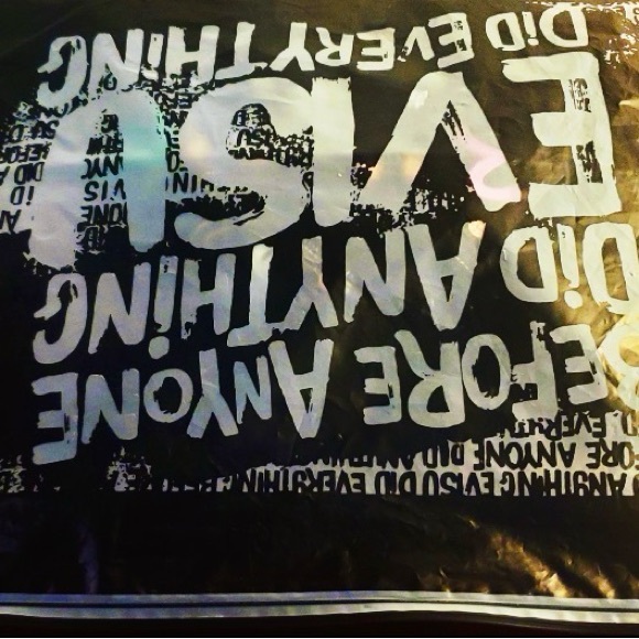 Evisu Multi-color Bucket Hat Embroidered Print Multi-Pockets Denim NWT w Bag - Picture 11 of 11